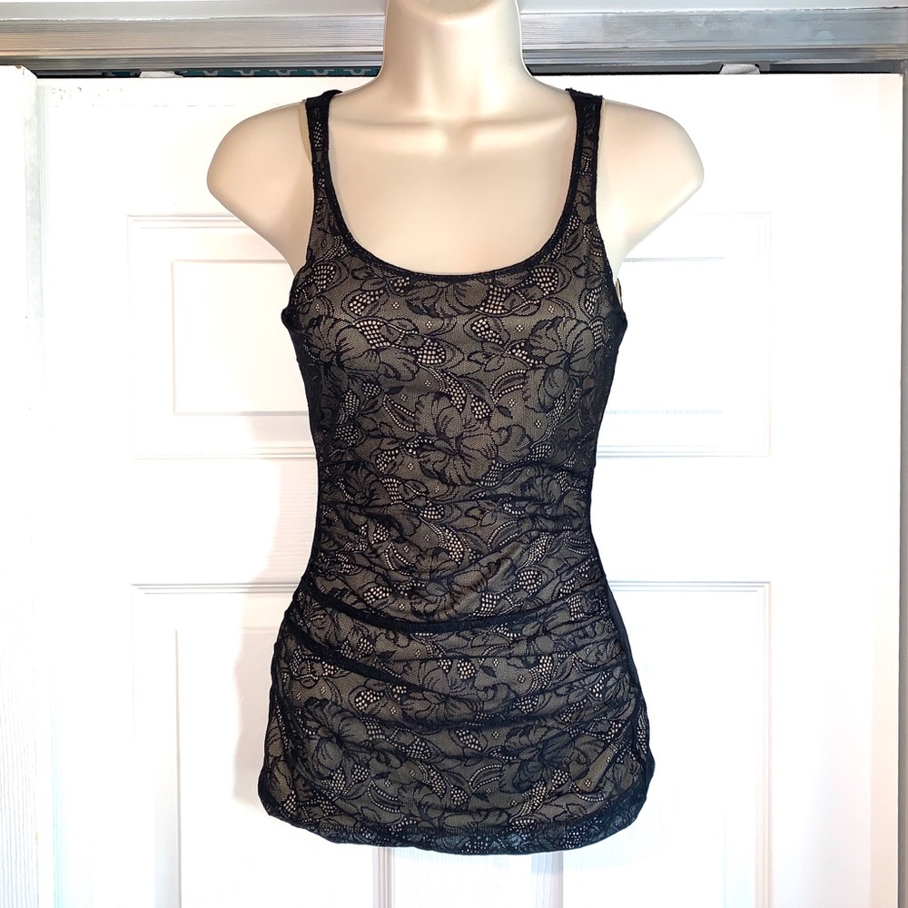 CHARLOTTE RUSSE Black cream LACE Tank Top XS